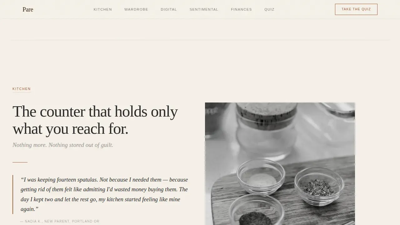 Minimalism & Decluttering Content Professional Website Template
